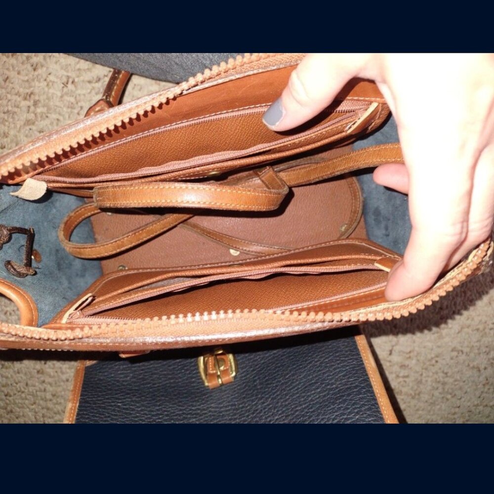 Doone & Bourke purses - Picture 2 of 3